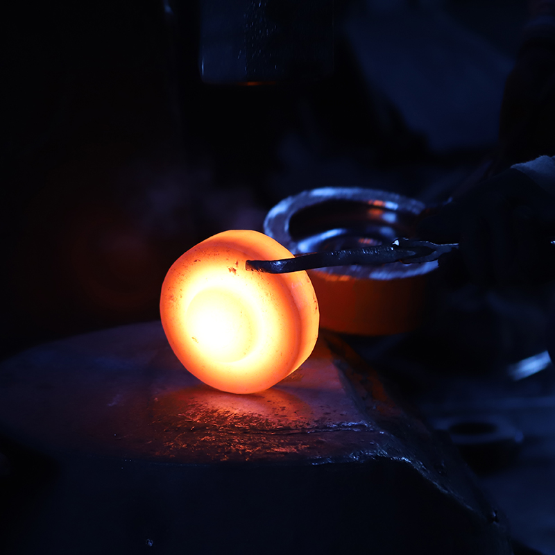 Forging and forging workshop